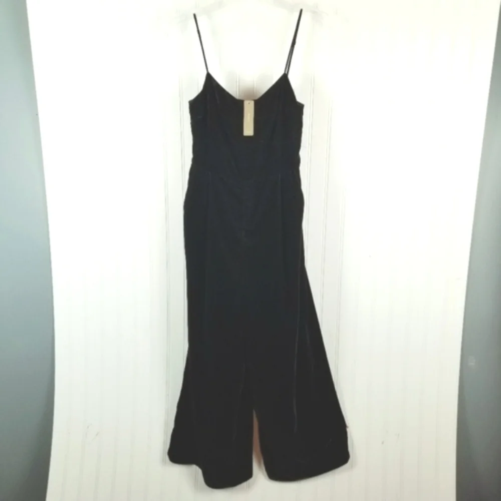 J Crew Velvet Wide Leg Crop Jumpsuit Size 0 Black Sleeveless Witchy Whimsigoth